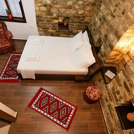 Nina Bed & Breakfast 3*